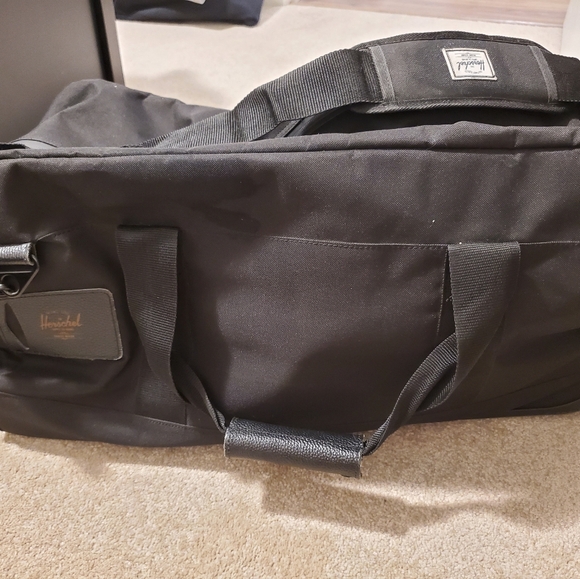 50L Herschel Rolling Duffle Bag - Picture 4 of 10